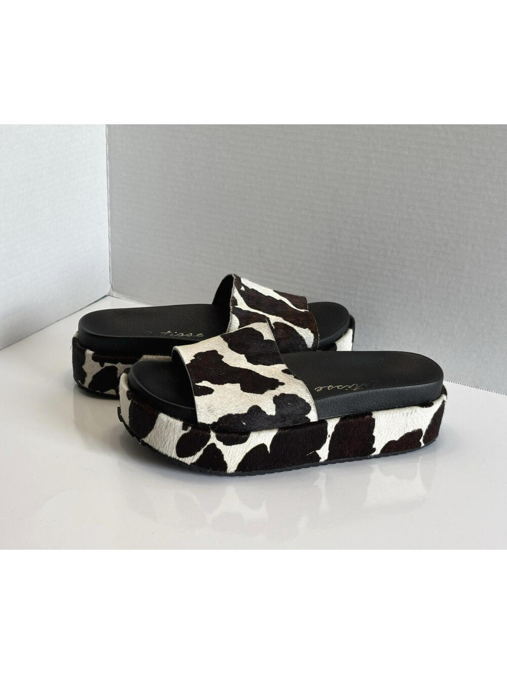 Matisse Hideaway Real Calf Hair Platform Slide Sandals Women's Sz 9M Black/White